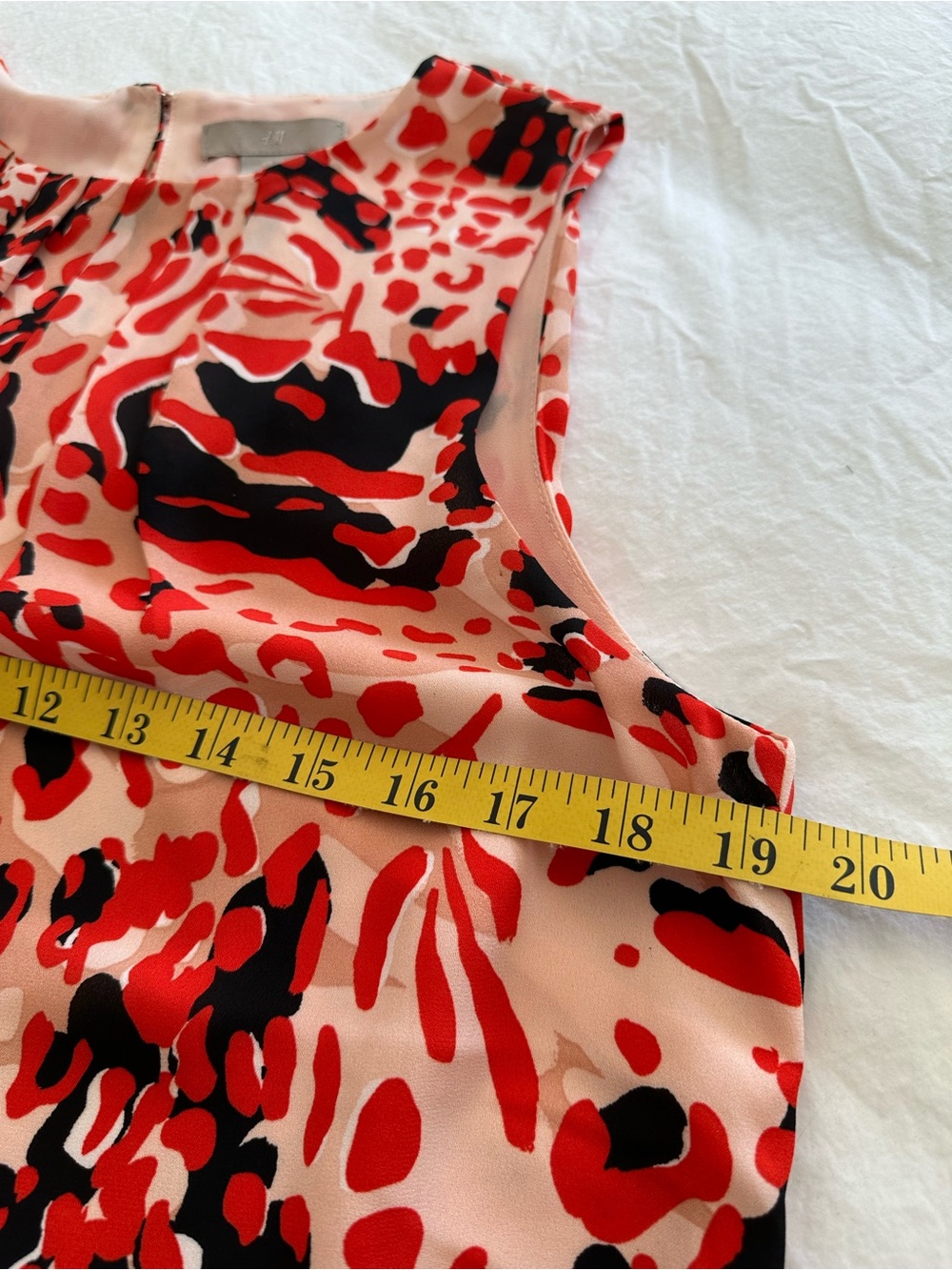 H&M Coral and Beige Patterned Dress, size 10 - Picture 7 of 12